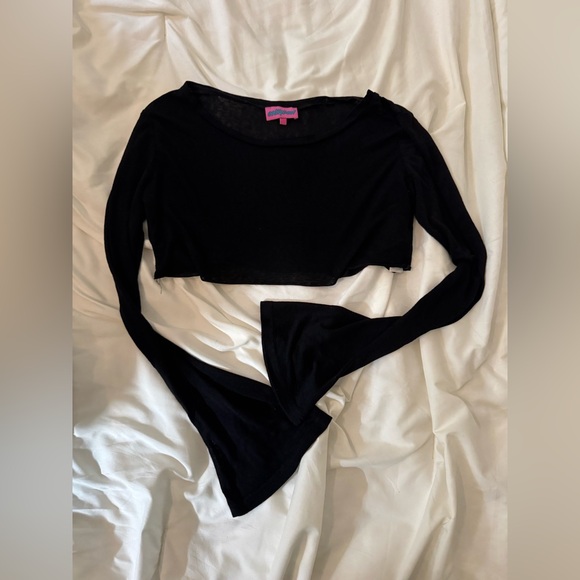 Edikted Black Cropped Long Sleeve Top - Picture 2 of 3